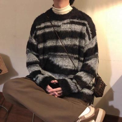 Retro Color Block Stripe Round Neck Sweater - High-End Loose Casual Knitwear for Couples, Autumn/Winter Trend
