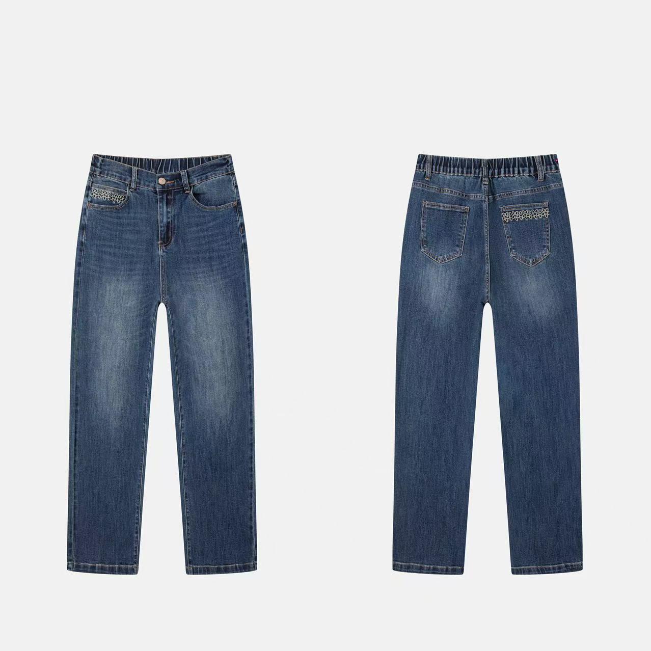 

Zhi Zhi 2025 Women s Plus Size Semi-Elastic Pipe Leg Stretch Denim Jeans 4XL