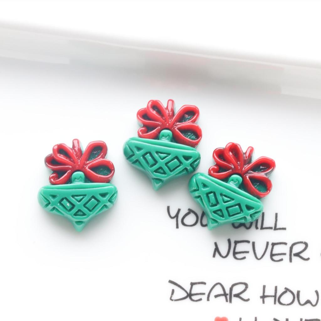 2025 DIY Christmas Tree Resin Accessories: Santa Claus Ornament, Phone Case, Jewelry Patches