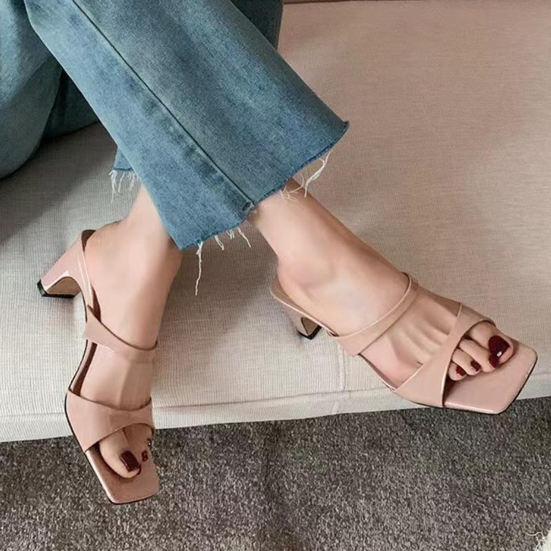 2024 Summer New Women's Slippers Square Toe Elegant Narrow Strap Solid Color Casual Sandals Women's Dress Shoes Large Size 43