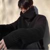 Pull rétro noir à col montant et maille ample pour homme - Vêtement d'hiver tendance et décontracté