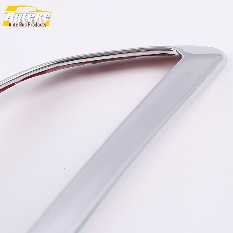 Q3 Kroužek zadního světla a elektrogalvanicky pokovený kryt rámu dveří zavazadlového prostoru - dekorace