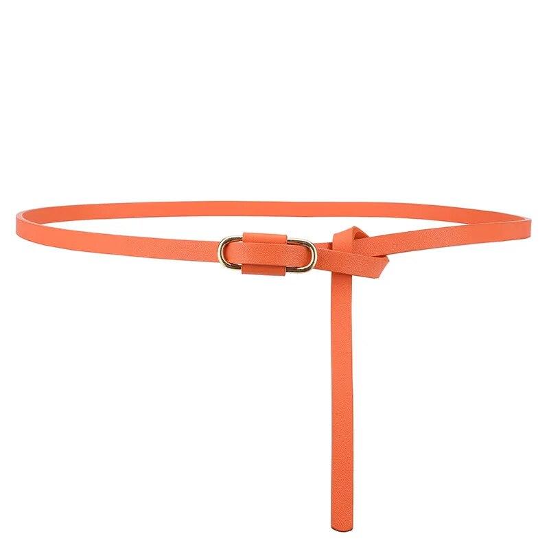 Fasjonable belter for kvinner 1 cm tynne vakre PU-belter Damekjole Frakk Klærtilbehør