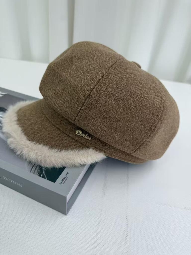 Retro Plaid Plush Star Anise Beret Women's Year Autumn Winter Warm Face Small Bud Painter Hat Tide