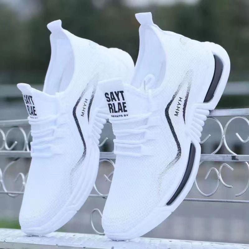 New 2025 Breathable Soft Sole Trendy Black Men's Casual Korean Style Running Shoes
