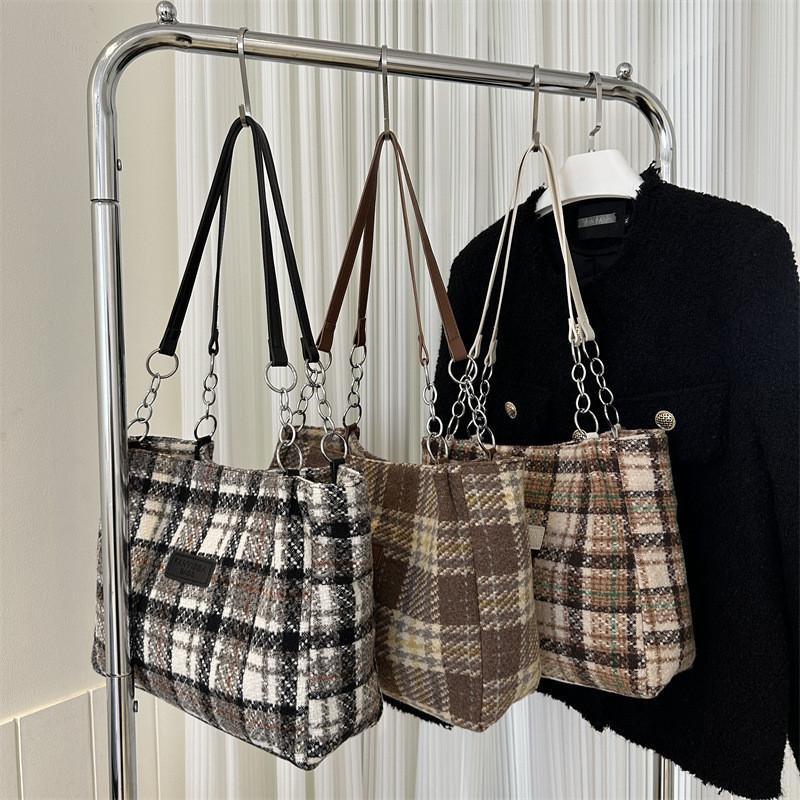 Trendy Street Style Large Nylon Tote Bag For College Students With Magnetic Closure