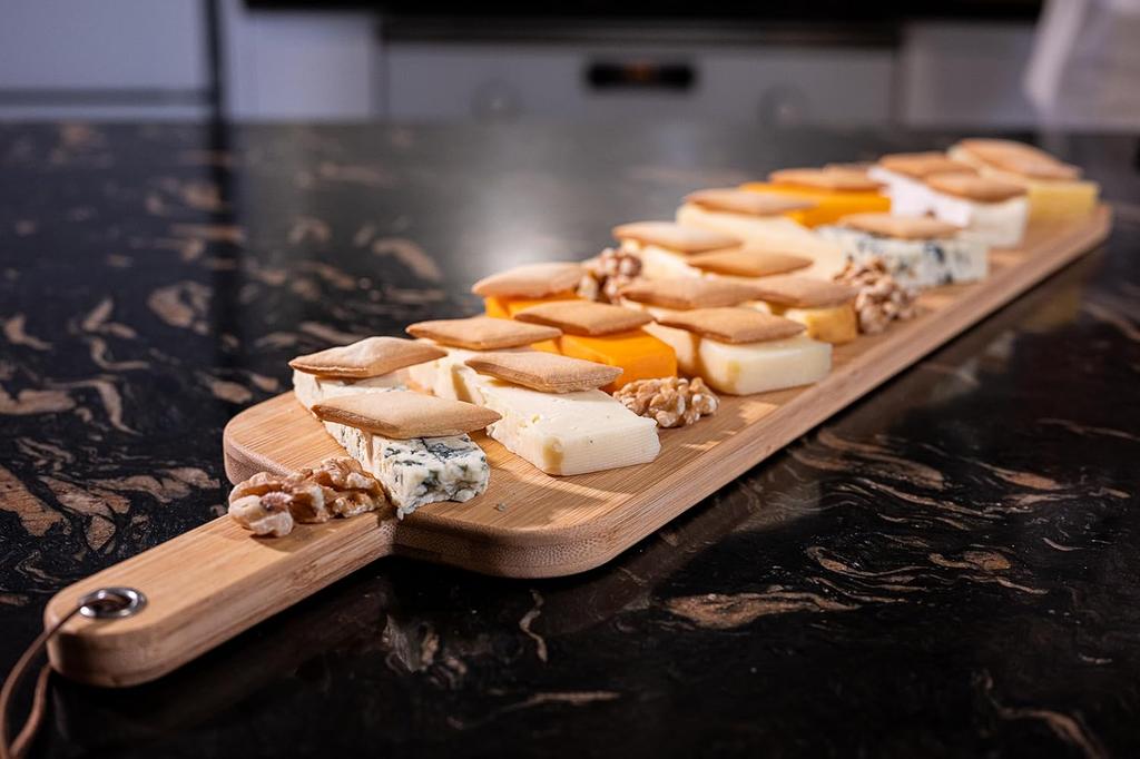 Bamboo Board for Serving Cheese Snacks Sushi Thick Premium 60X15 Qv