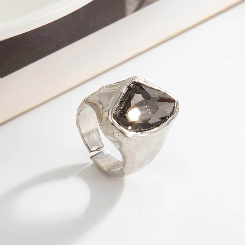 Grey Geometric Ring Women Minimalist Design Silver Color Square Finger Rings Asymmetrical Zircon Daily Wear Jewelry