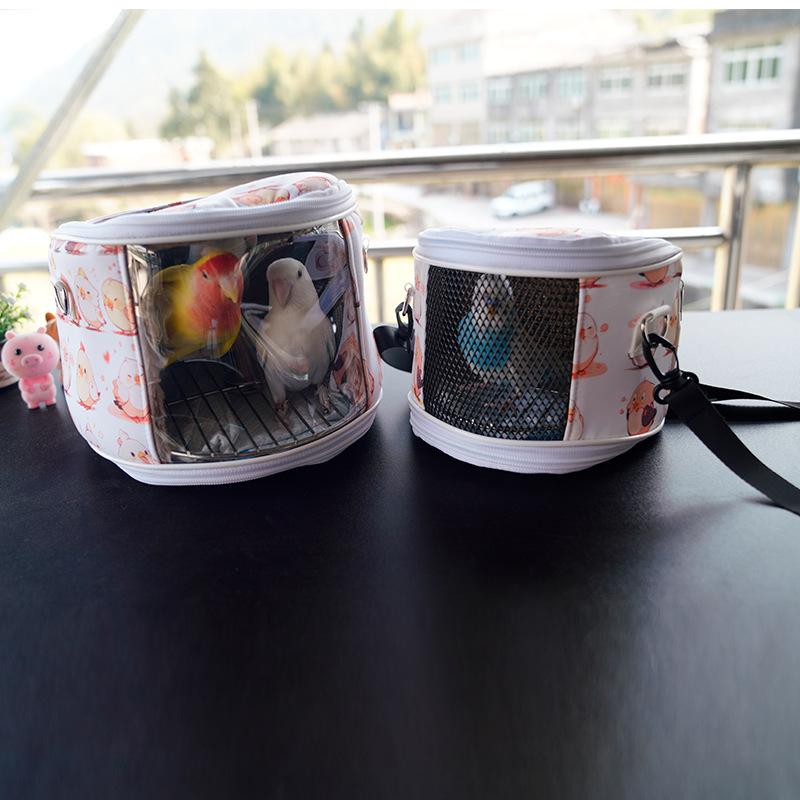 Cute Portable Shoulder Bag for Budgies Lovebirds Sugar Gliders with Breathable Mesh and Detachable Design Bird Toys Bird Cage