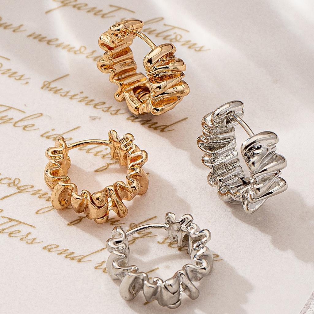 Glossy twisted pleated irregular ear buckle temperament versatile trend earrings
