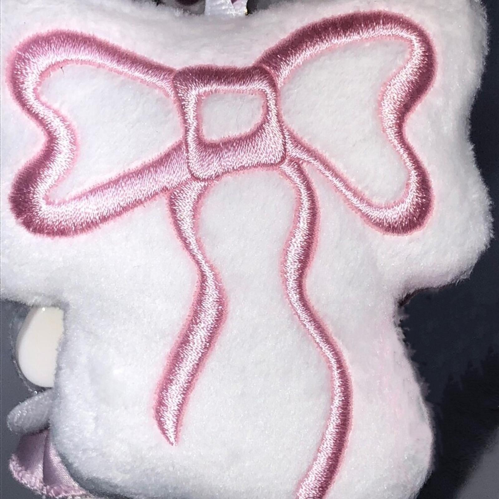 Плюшевые подвесные брелки с клубникой и бантом — фото 3