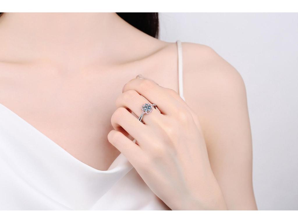 Pierścionek z moissanitem w kształcie kwiatu wiśni - Srebro próby S925, Kolekcja Wiosna/Lato, Francuski Wykwintny Design