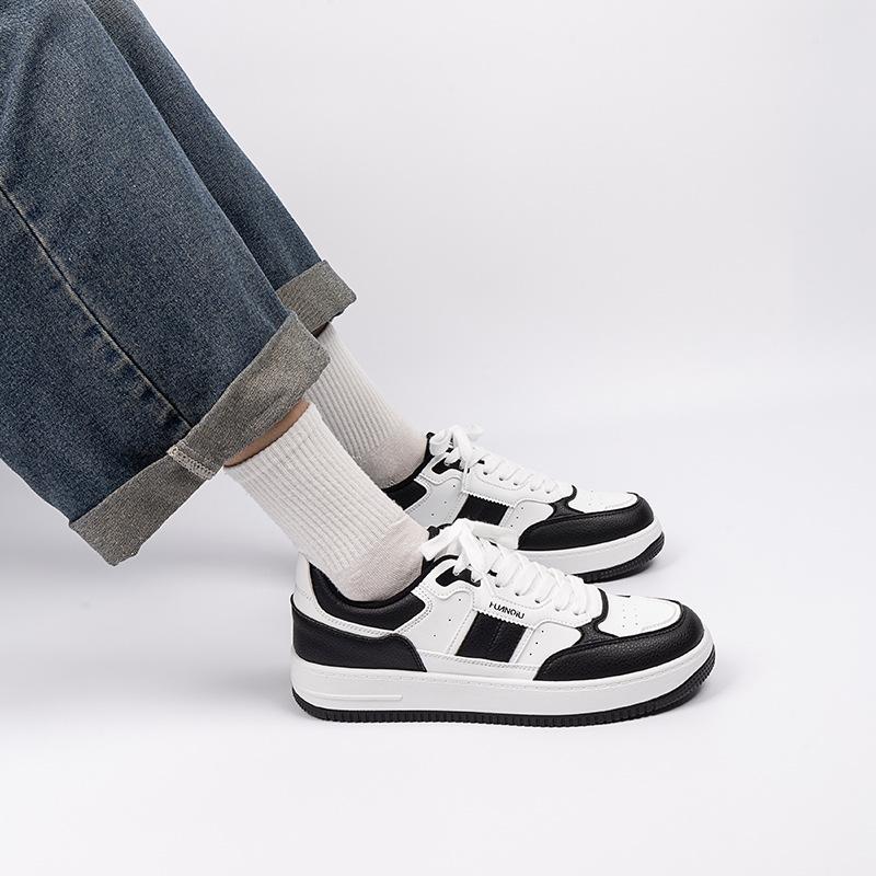 Global Classic Black and White Board Shoes New Niche Versatile Platform Shoes Breathable Soft Sole Casual Sports Shoes Men HY509