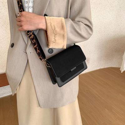 Casual Retro Bag Women's 2025 New Trendy Fashion Casual Women's Shoulder Bag Korean Version Simple Messenger Small Square Bag