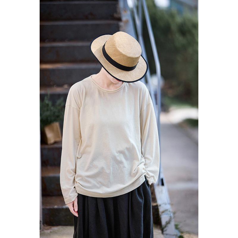 Autumn Beige Round Neck Long Sleeve Knit Top for Layering and Spring Commute M
