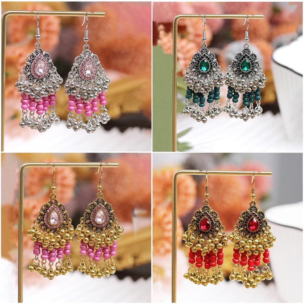 Boucles d'oreilles ethniques européennes-américaines bohèmes à strass et clochettes perlées - Style rétro audacieux