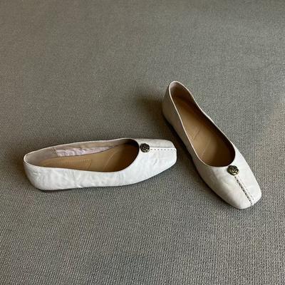 Sheepskin Version of Xiaoxiangfeng Camellia Flat-soled Single Shoes Women's French Leather Retro Temperament Evening Shoes Soft-soled Shoes