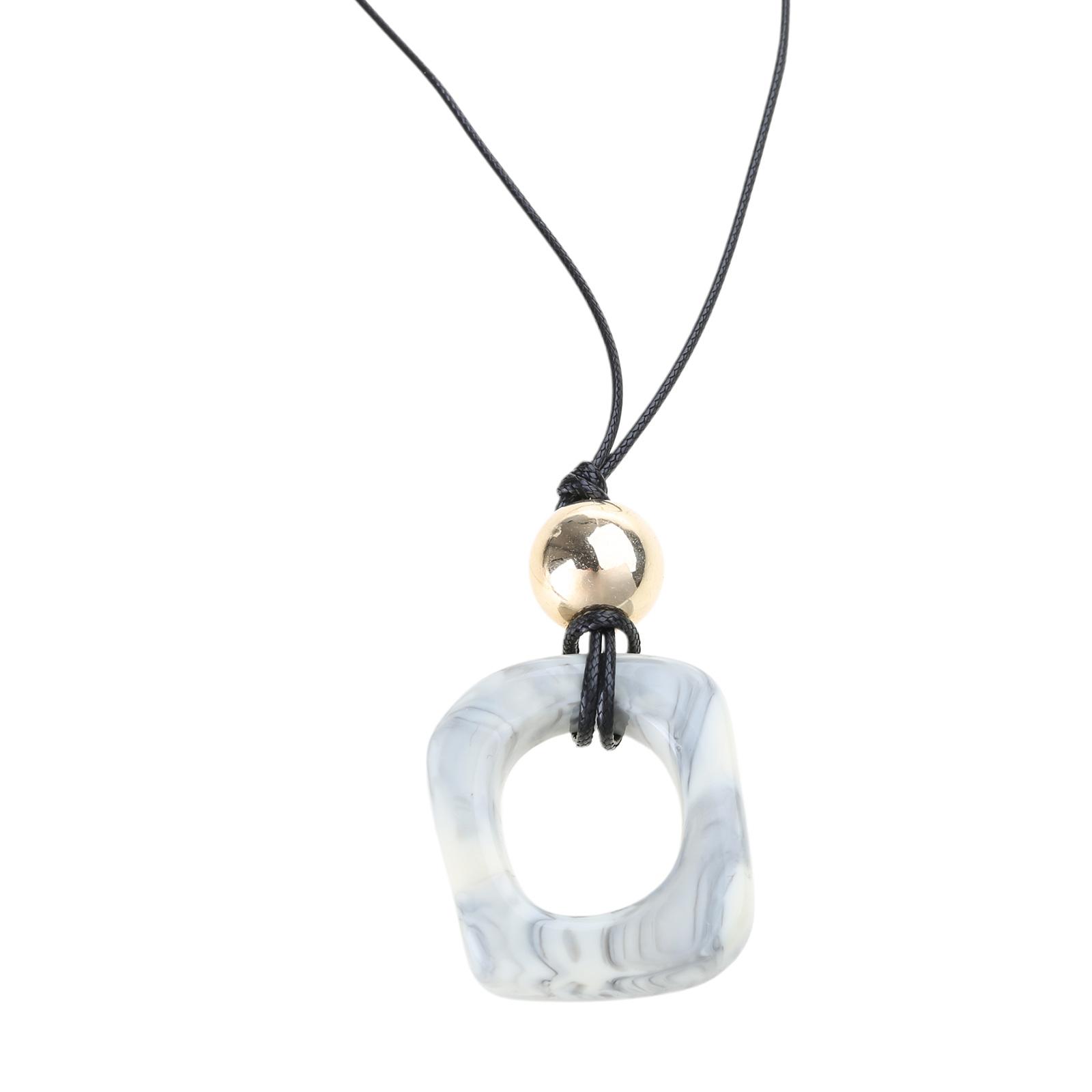 

Imitation Camel Bone Pendant Necklace Elegant Hollow Pendant Jewelry Sweater Chain Perfect for Nature Lovers Present