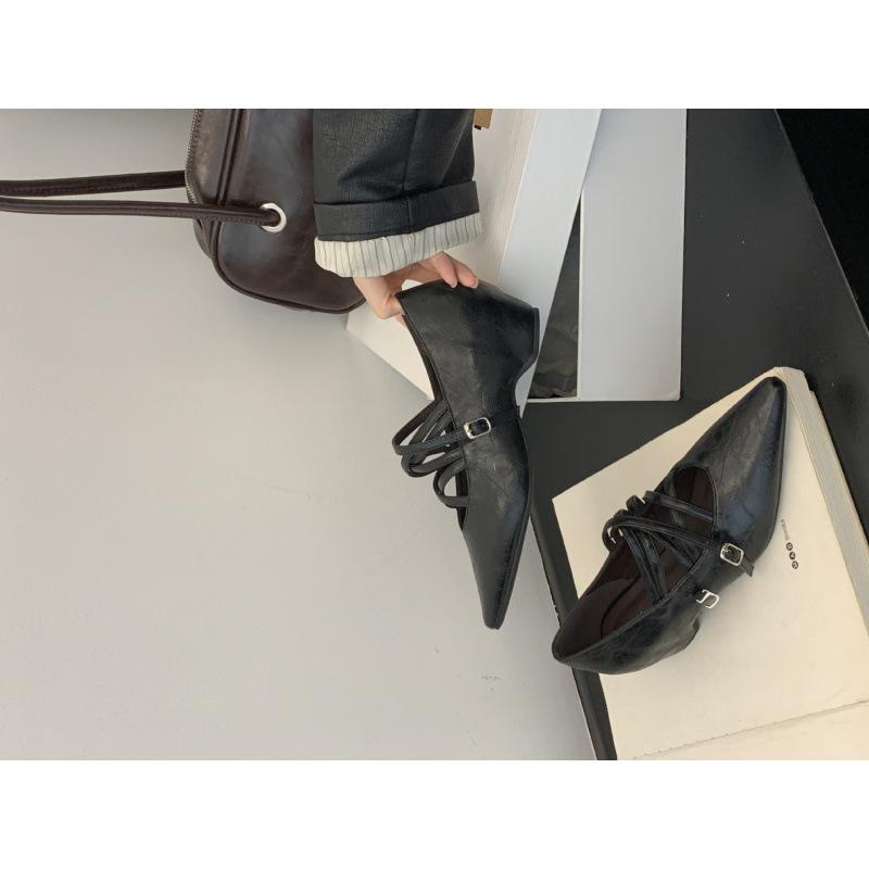 2025 new pointed retro thick heel Mary Jane shoes women's shoes cross strap single shoes
