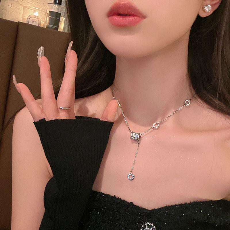 New small waist fringed necklace women's collarbone chain temperament sweater chain niche high-end versatile accessories