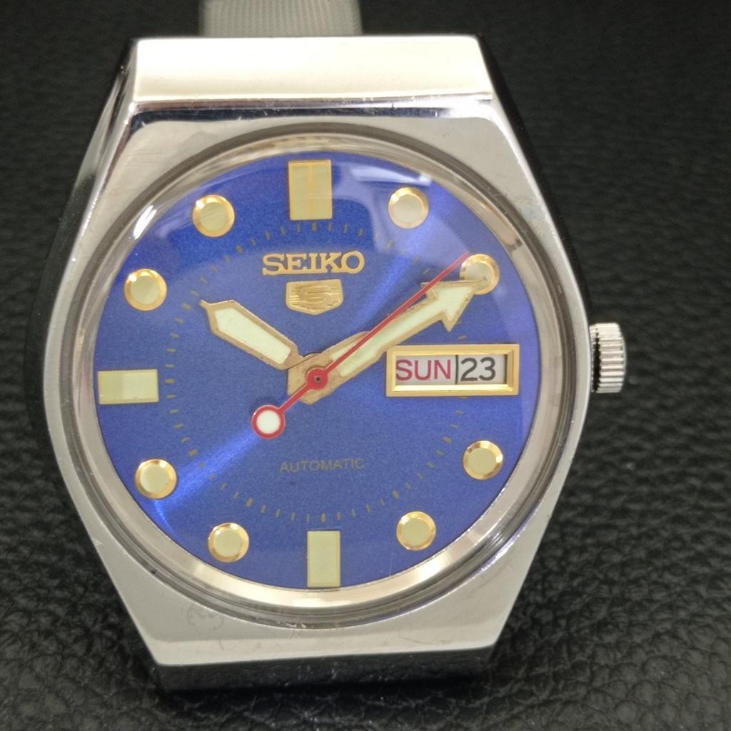 JAPAN VINTAGE SEIKO 5 AUTOMATIC MENS BLUE COLOR DIAL WATCH a701653-5 R206c-a701653