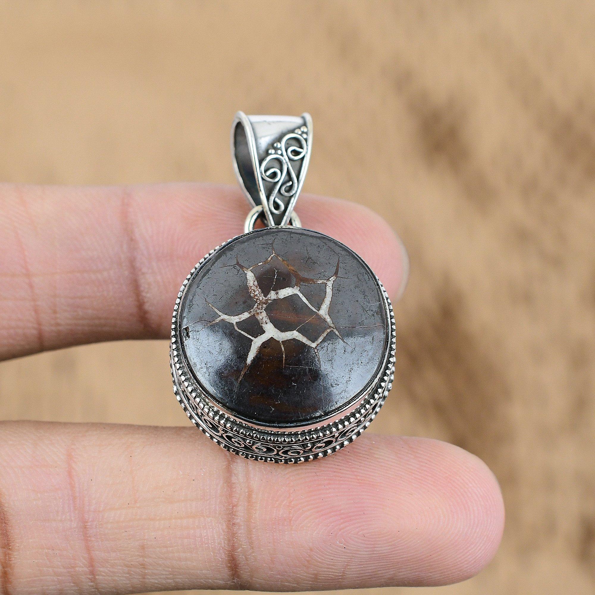 

Natural Moroccan Mud Crack Fossil Vintage Pendant Jewelry 925 Sterling Silver