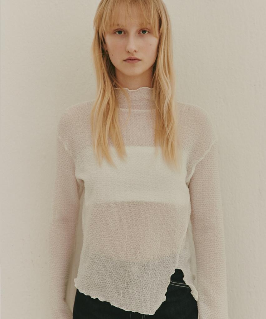 Okuka Slit Lace Top White