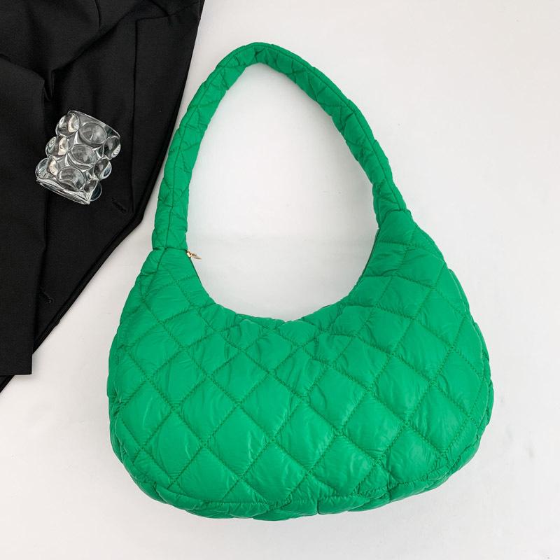 Fashion diamond shoulder bag women's winter new casual solid color messenger bag simple personalized dumpling bag women