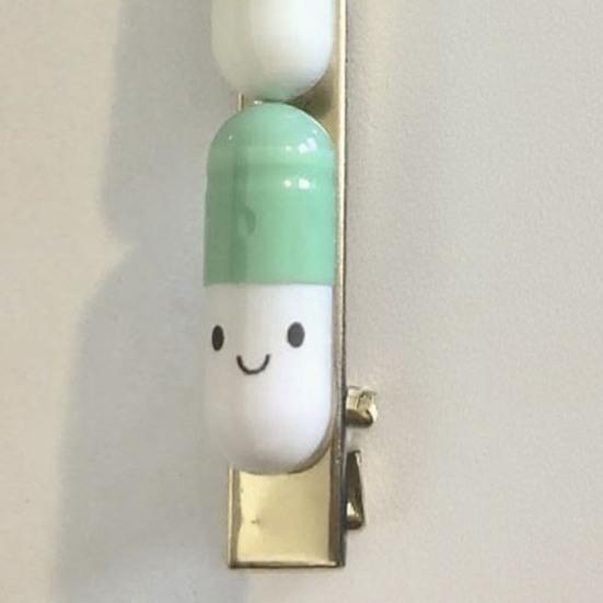 Hair Clip Cartoon Style Happy Pill Hair Pin Plastic Non-Fading Hairpin Headwear Hair Styling Tool Hair Accessory