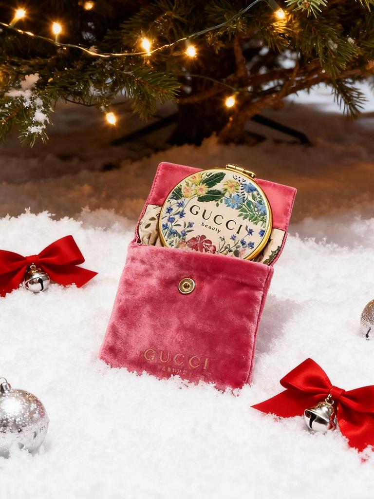 Gucci Damskie Małe Lusterko - Użyj Go Do Poprawek. To wysokiej jakości mały przedmiot do nakładania makijażu.