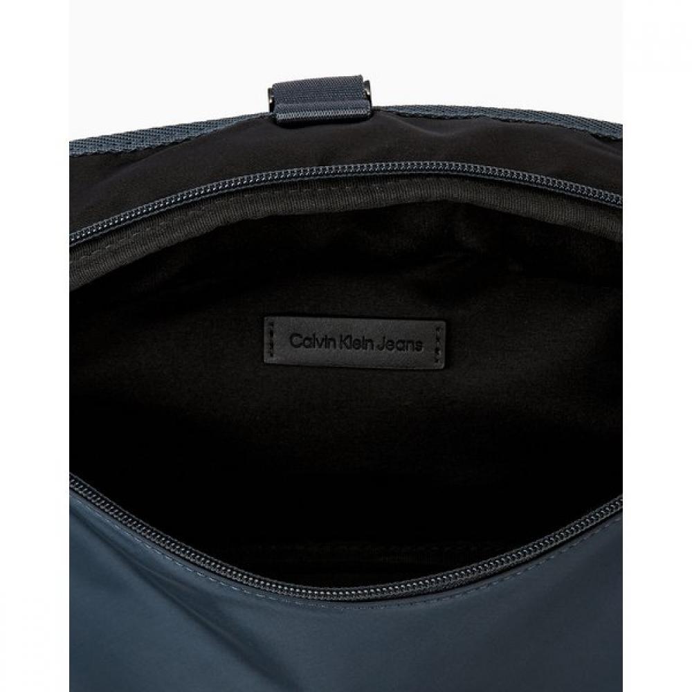Calvin Klein Men Speed Clip Utility Flap Waist Bag 4g3007g Cge
