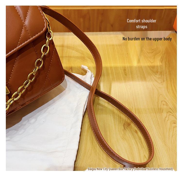 2025 Stylová lesklá taška přes rameno: Všestranná evropská a americká móda pro ženy