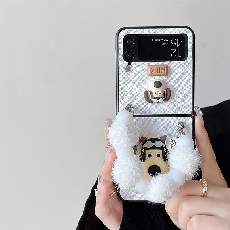 Folding Screen Clamshell Phone Case Is Suitable For Samsung Zflip6 Cute Wind Puppy Cross Pattern Plush Hand Chain.