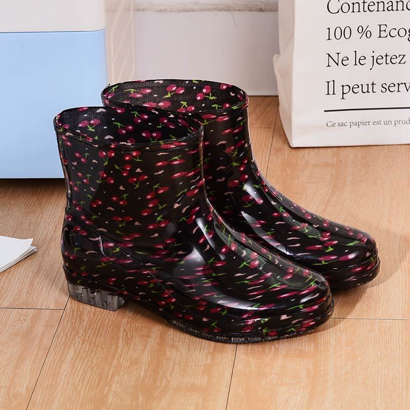 Fashion Rain Shoes Women's Water Shoes Short Tube Velvet Warm Non-slip Rain Boots Water Boots Adult Car Wash Summer