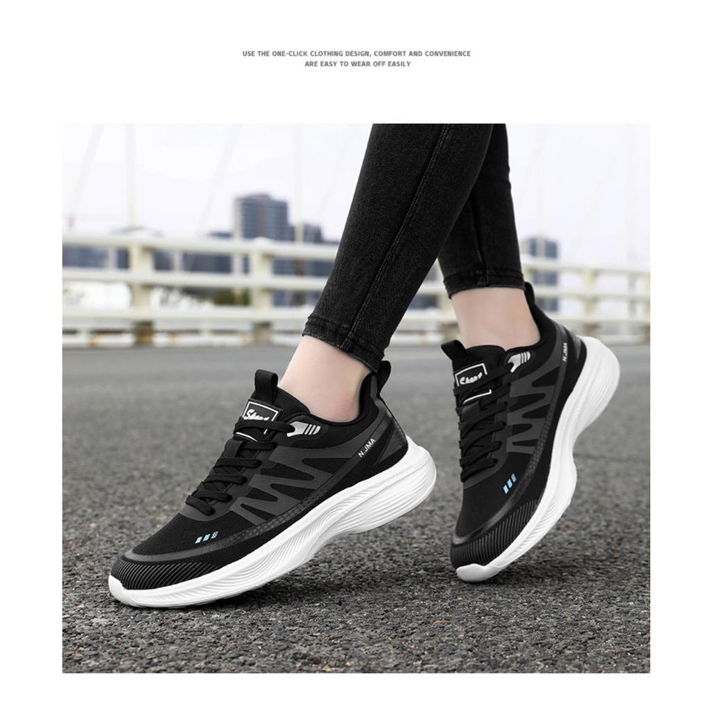 Men's Shoes Are Breathable and Odorless. New Couple Style Sports Shoes with Mesh and Breathable Running Shoes