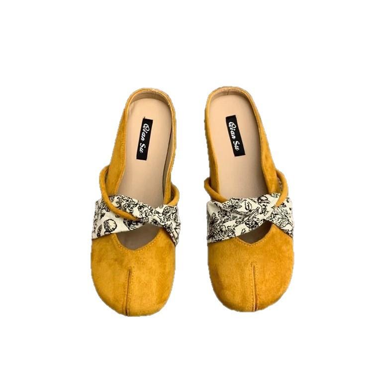 Internet celebrity flat-bottomed bag head half slippers women's summer wear 2025 new French Mary Jane Muller small sandals with skirt