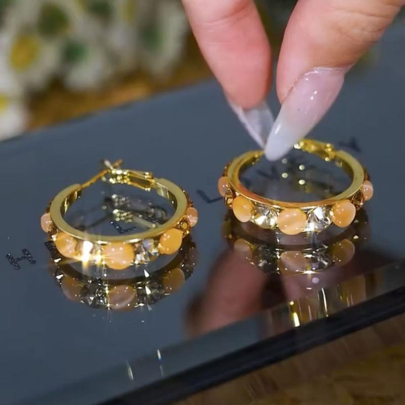 1PAIR Coffee Flash Diamond Opal Earrings Round Face Tiancai Skinny Earrings Premium Temperament Ear Buckles Earrings