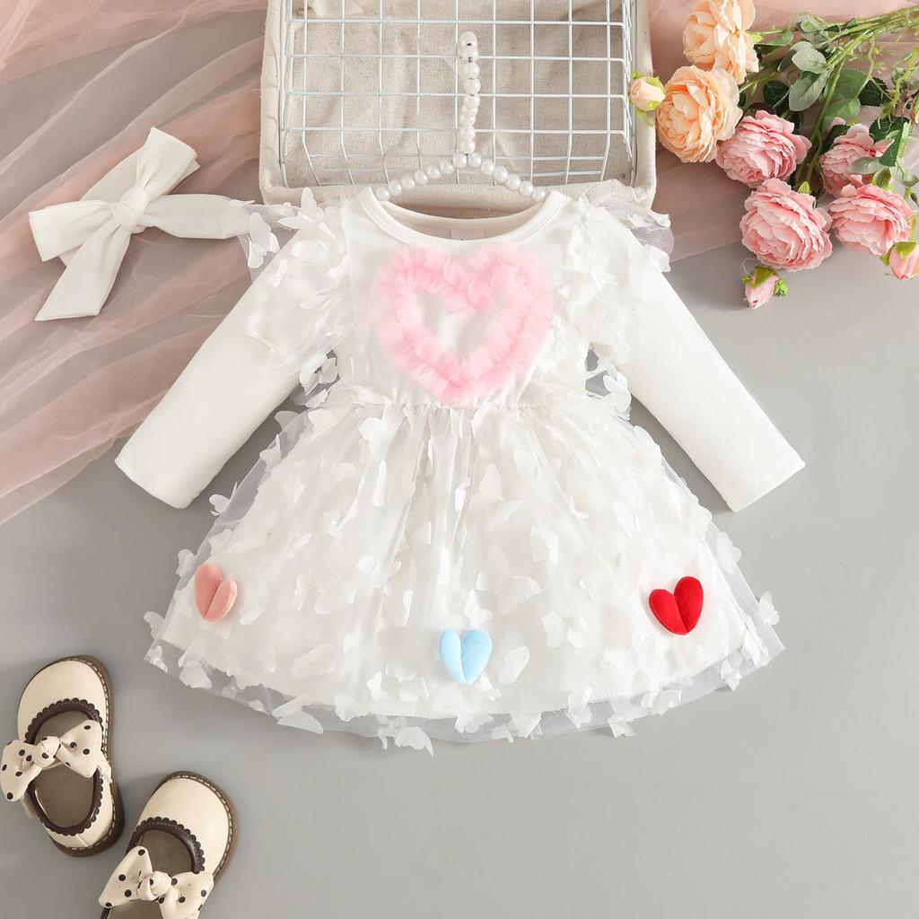 Pletené šaty patchworkového střihu s motýlkovou síťovinou, volánovou krajkou a dlouhým rukávem