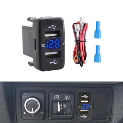 40X22mm Schnellladegerät mit LED-Voltmeter-Anzeige, wasserdicht, zwei USB-Anschlüsse für Autoladegerät-Buchsenadapter 12-24V für Toyota