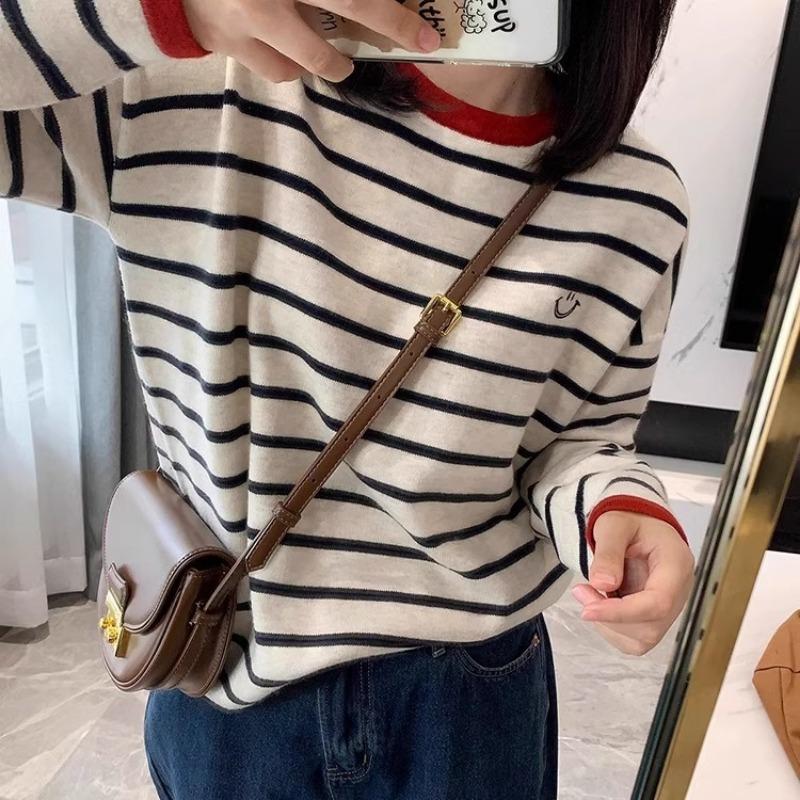 

Контрастный черно-синий полосатый свитер со смайликом для женщин на осень, мягкий и вощеный вязаный свитер, ленивый топ с круглым вырезом One Size