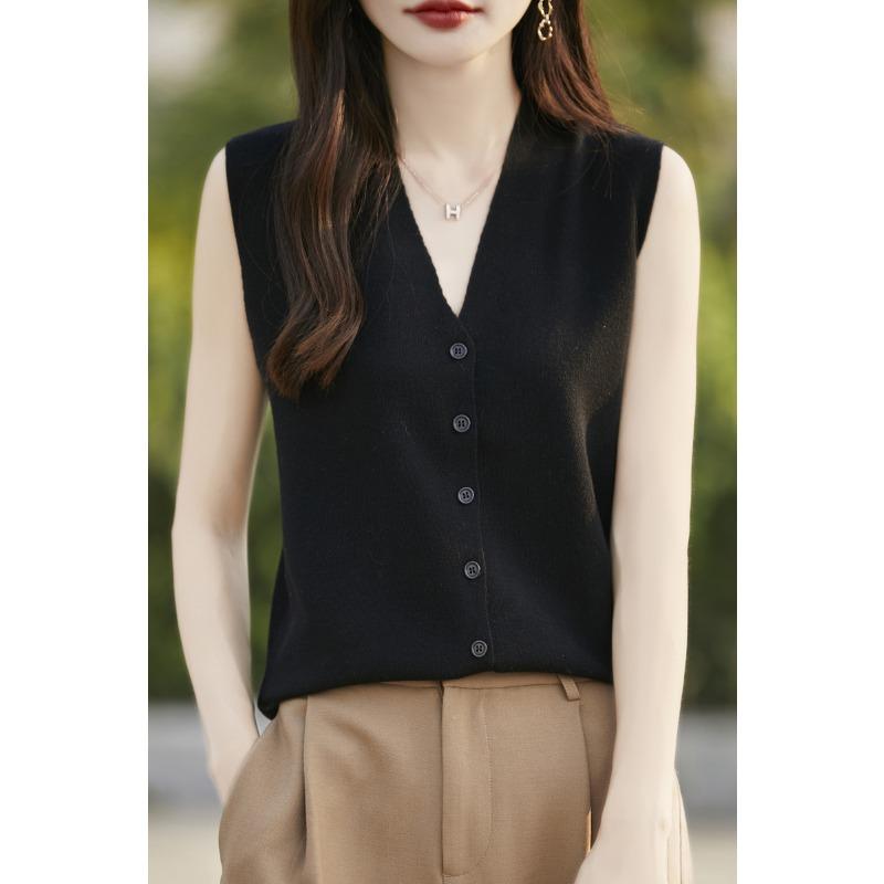 DAFIFY Women's Fashion Casual Summer Spring Solid Color Print Sleeveless V-Neck Sweaters