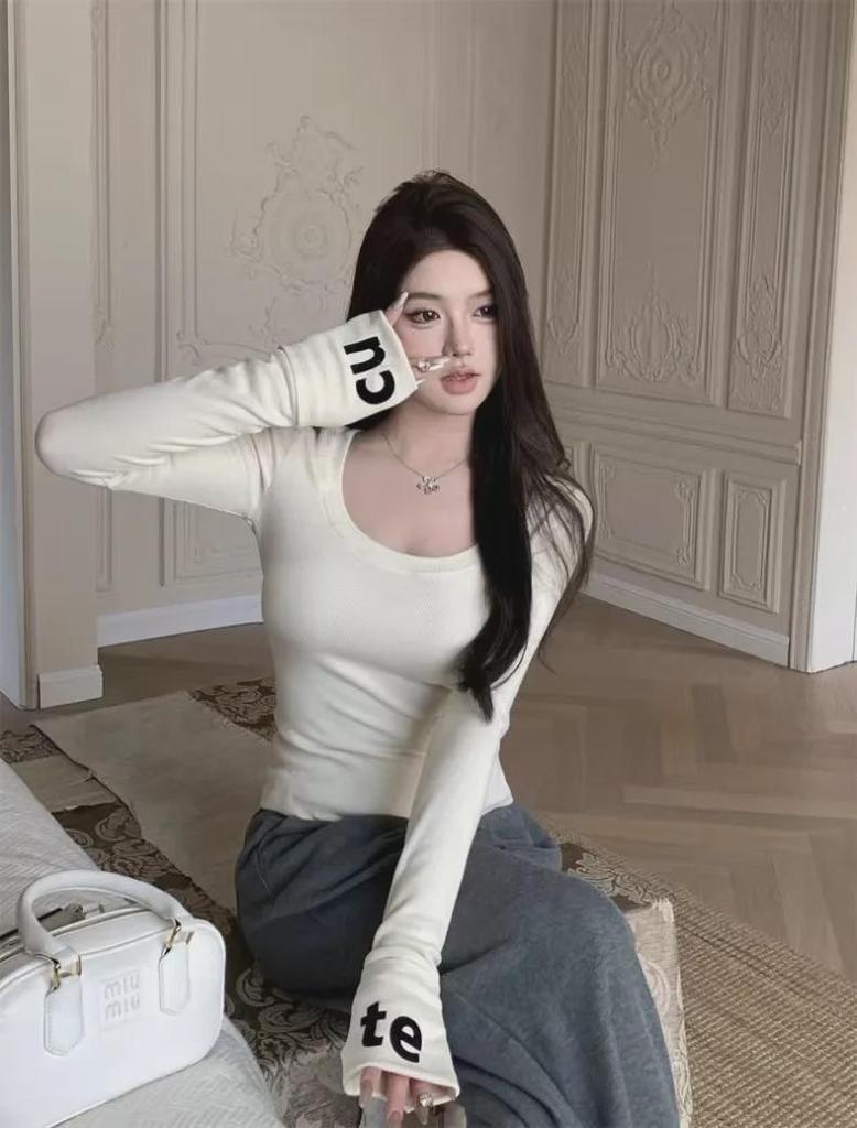 Women's Slim-Fit Velvet Shoulder T-Shirt - Autumn/Winter Long-Sleeve Chic Top