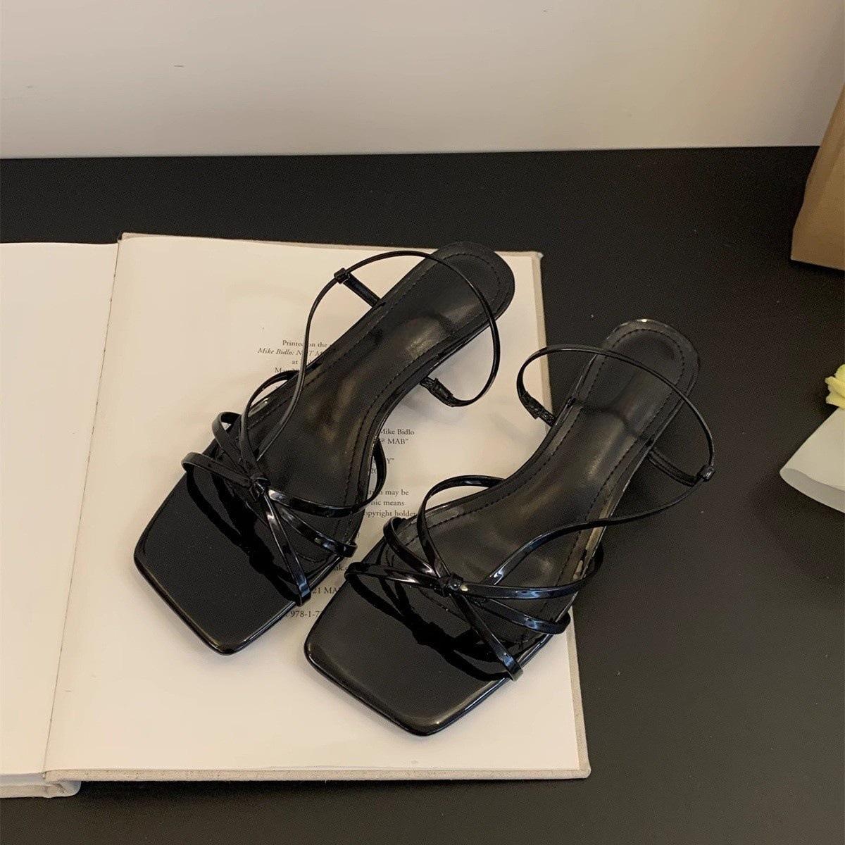 

French silver cross-strap open-toed beautiful sandals women wear 2025 new fairy slope heel cool slippers 40 чёрный