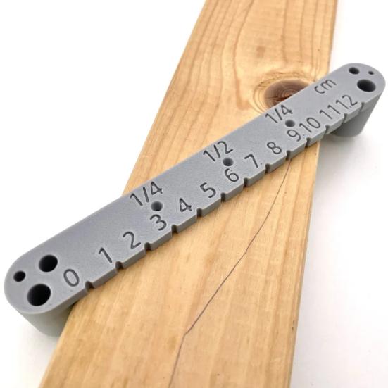 Markierwerkzeug Gezahnte Kante Rutschfestes Design Doppelte Skala Bohrführungslöcher Holzbearbeitung Messlineal DIY Holzbearbeitungszubehör