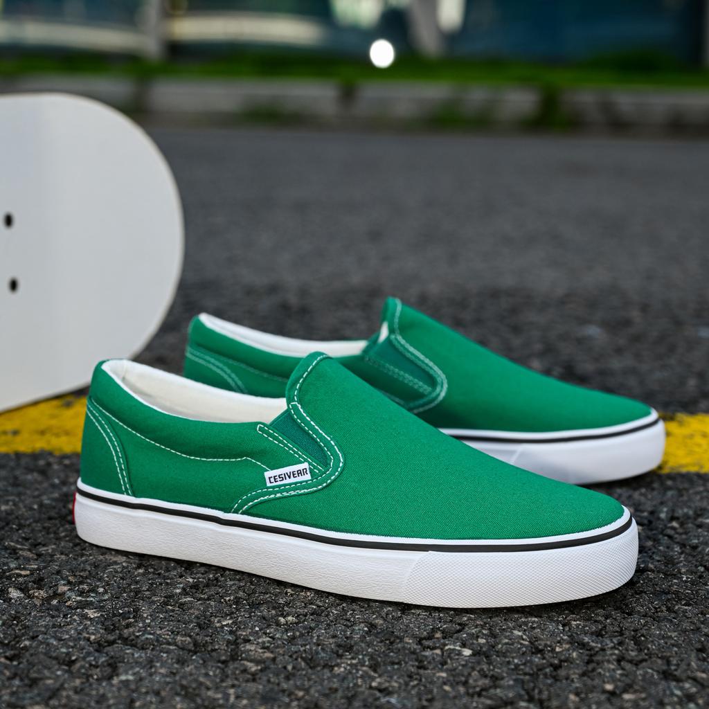 Summer 2026 New Foot Cloth Shoes for Men and Women Breathable Casual Couple Canvas Shoes
