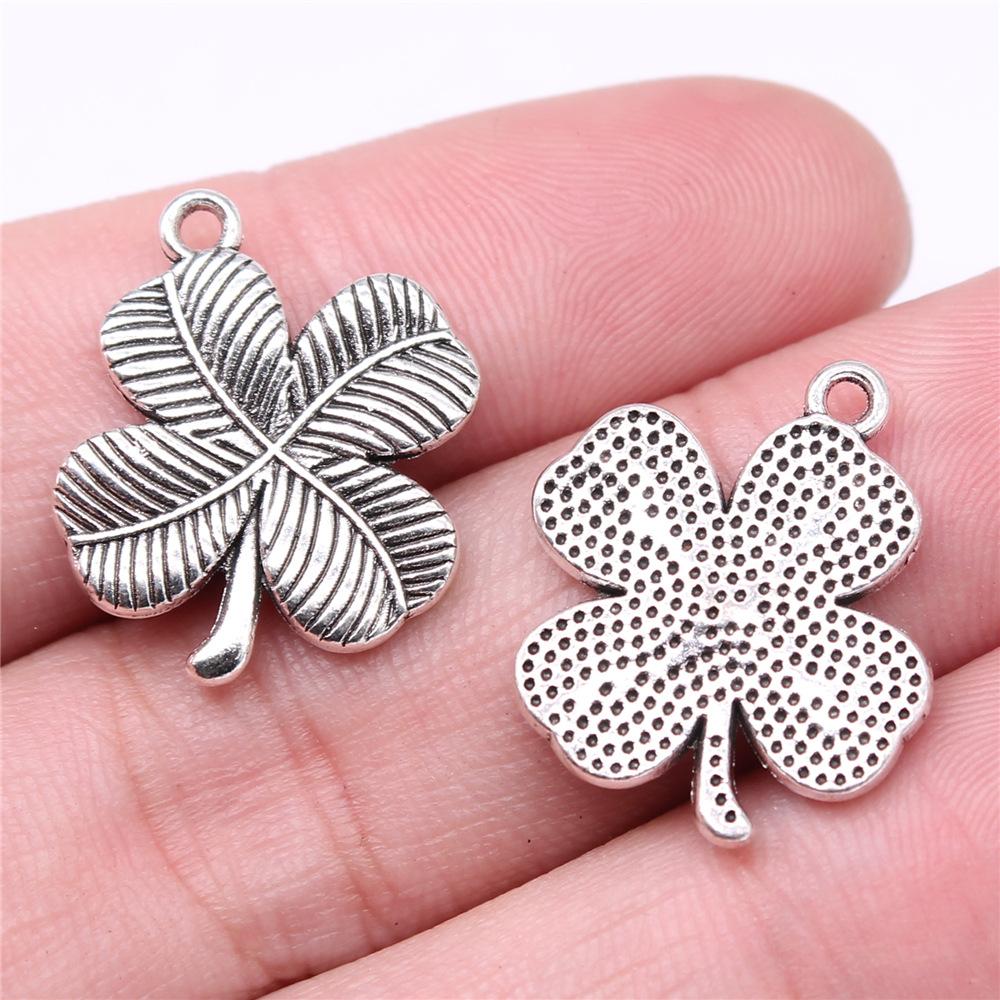 20pcs Clover Pendant Charms Antique Silver Color Lucky Clover Charms Jewelry DIY Clover Lucky Charms For Bracelet Making