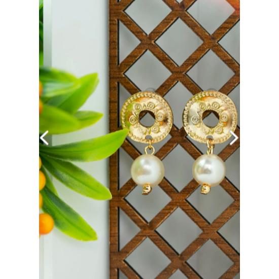 Special Design 18k Gold Plated Medallion Pearl Earrings - Handmade