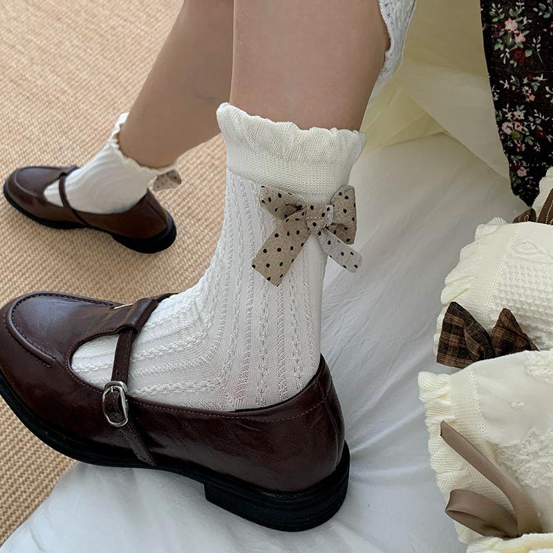 Female Spring and Autumn Sweet Three Dimensional Relief Bow Cream White Boneless Tube Pile Socks