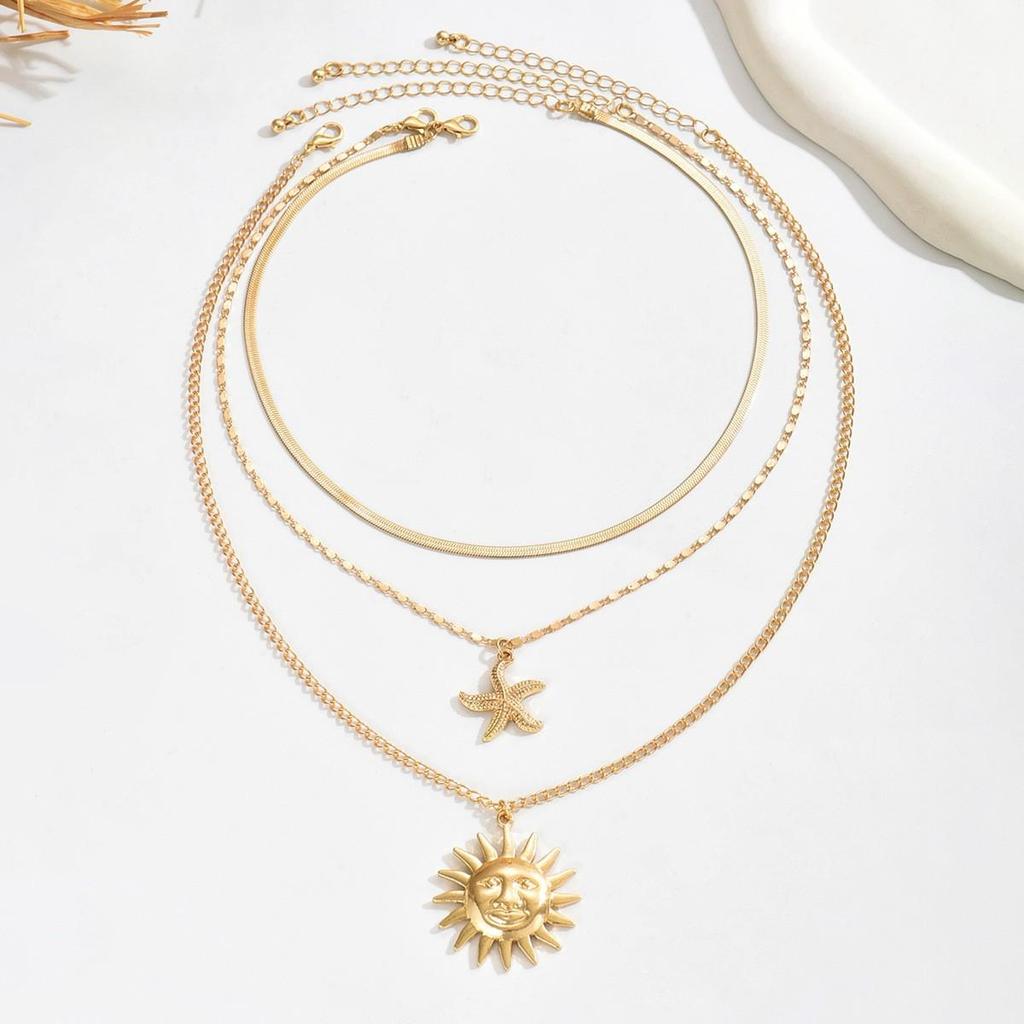 European-American Starfish Necklace & Earring Set: High-End Clavicle Chain, Light Luxury Vacation Style for Women.