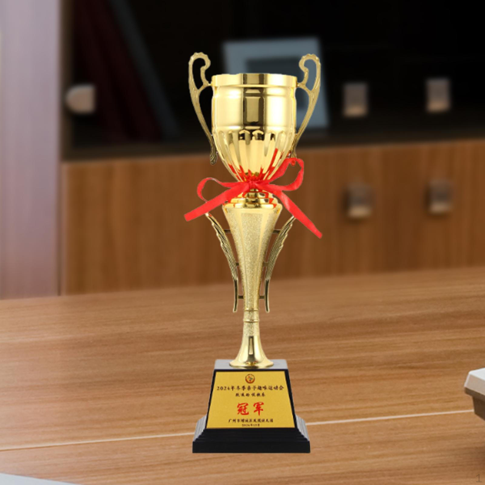 

Великий трофей Кубок Змагання Нагорода Спорт Чемпіонат Випускні вечори Золото Перше Style D